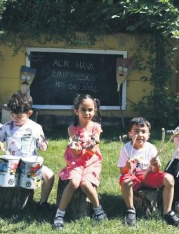 Geri Dönüşüm ile Açık Hava Sınıfı Kuruldu