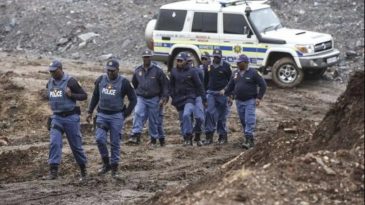 Güney Afrika'da Kanlı Olay: 7 Kişi Hayatını Kaybetti