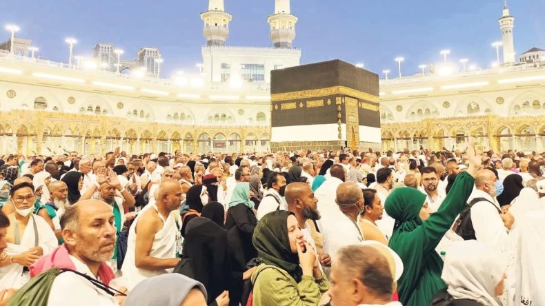 Hacı Adayları Mekke’de Arafat’a Hazırlanıyor