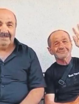 Hayatın Filmlerini Aratmayacak Olay! 30 Yıldır Kayıp Olan Zihinsel Engelli Adam, Trafik Kazası ile Ailesine Kavuştu