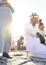 Hira’da Mutluluk Gözyaşları