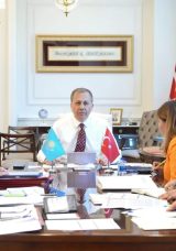 İçişleri Bakanı Yerlikaya, Kazak Mevkidaşıyla Telefonla Görüştü