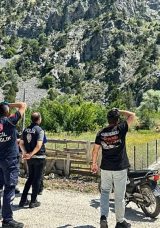 Ihlamur Toplarken Kayalıklardan Düşen Emekli Polis Hayatını Kaybetti