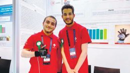 İmam Hatip Öğrencilerinden Yenilikçi Dijital Eldiven