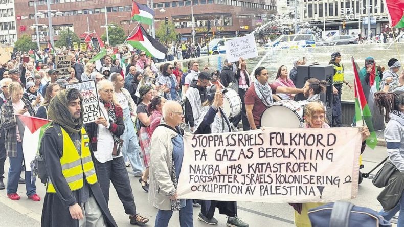 İngiltere’de ‘İsrail Ordusuna Ölüm’ Sloganları Yankılandı