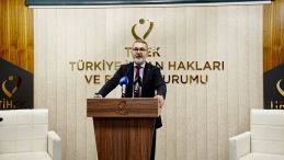 İnsan Hakları Kurumu’nda Yeni Anayasa Paneli: 1982 Anayasası Halkın Beklentilerini Karşılamıyor