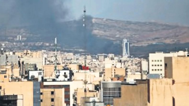 İsrail, Sivil Hedefleri Vurmaya Devam Ediyor
