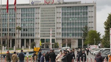 İstanbul Büyükşehir Belediyesine Yönelik Yolsuzluk Soruşturmasında Gözaltına Alınan İki Şüpheli Adliyeye Sevk Edildi