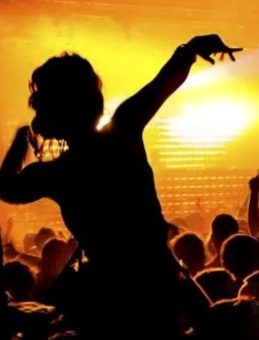 İstanbul Valiliği'nde Yüksek Sesli Müzik Yasağı Getirildi