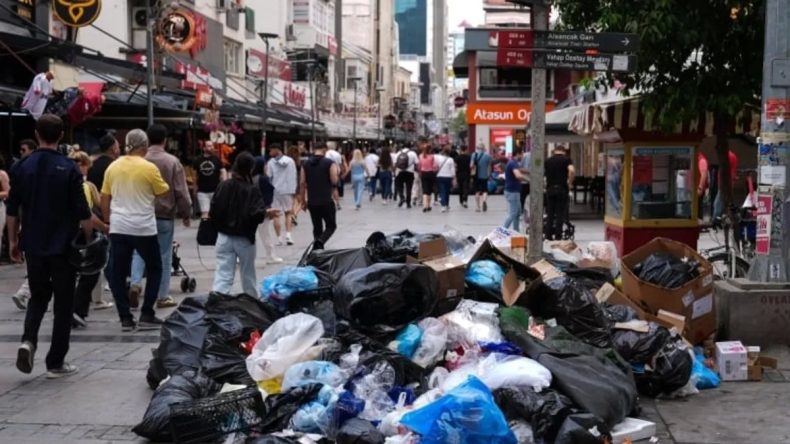 İYİ Parti’den CHP’ye İzmir bombardımanı! ‘1994’ü hatırlattı: CHP demek çöp demektir…