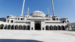 İzmir’in Bitmeyen Protokol Camisi İçin Umut Işığı