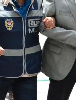 İzmir Merkezli FETÖ Operasyonunda 40 Şüpheli Gözaltına Alındı