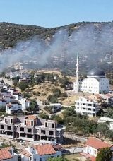 İzmir'de Orman Yangını! Ekiplerin M&uuml;dahalesi Devam Ediyor