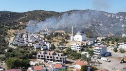 İzmir'de Orman Yangını! Ekiplerin Müdahalesi Devam Ediyor