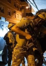İzmir&rsquo;de TKP/ML Operasyonu: 7 Kişi G&ouml;zaltına Alındı
