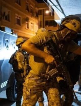 İzmir’de TKP/ML Operasyonu: 7 Kişi Gözaltına Alındı
