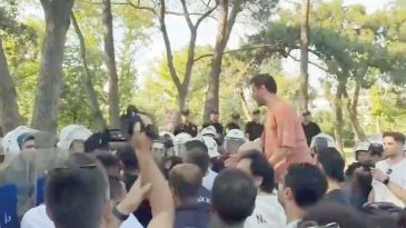 Kadık&ouml;y'de İzinsiz G&ouml;steri: 47 G&ouml;zaltı