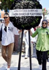 Kadın Memura Usulsüzlük Yapmaya Zorlayan CHP’li Meclis Üyesi Siyah Çelenkle Protesto Edildi!