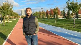 Kamyonet ve Motosiklet Arasında Kaza: 1 Ölü, 1 Yaralı