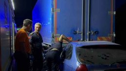 Kamyonun Altına Giren Otomobilde Can Pazarı: 1 Ölü, 1 Ağır Yaralı