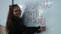Karne Zili Tıngırdadı: 20 Milyondan Fazla Öğrenci İçin Eğitim Yılı Başladı!