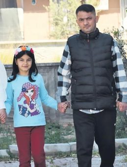 Kendi 40, Kalbi 22 Yaşında