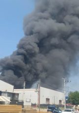 Kocaeli’de Boya Fabrikasında Yangın: Bölgeye Çok Sayıda Ekip Sevk Edildi!