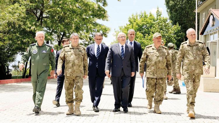 Komutanlarla Sıfır Noktasında Toplantı