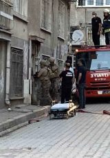 Konya’da Şok Edici Olay: Boğazına Bıçak Dayayıp Evi Ateşe Verdi!