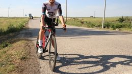 Köyden Avrupa’ya, 29 Yaşındaki Kadın Pedal Gücüyle Dikkatleri Üstüne Çekiyor!