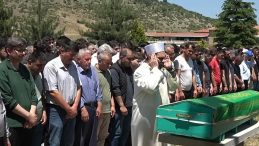 Kütahya’da Trafik Kazasında Hayatını Kaybeden Genç Son Yolculuğuna Uğurlandı