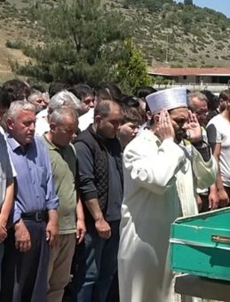 Kütahya’da Trafik Kazasında Hayatını Kaybeden Genç Son Yolculuğuna Uğurlandı