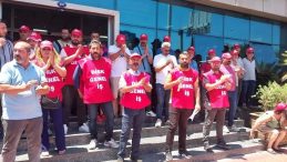 Maaş Krizi Derinleşiyor: Önce Buca, Şimdi de Karabağlar’da İşçiler Eylem Yaptı