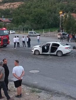 Malatya’da Düğün Konvoyunda İki Araç Çarpıştı: Yaralılar Var