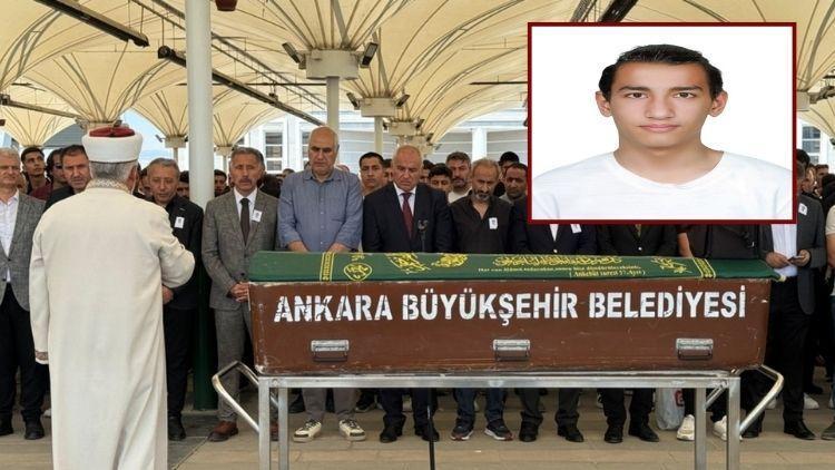 Mersin’de Boğulan Alperen, Toprağa Verildi