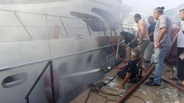 Milyonlarca Liralık Lüks Tekne Alev Alev Yandı