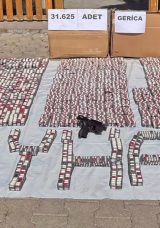 Minib&uuml;s&uuml;n&uuml; Uyuşturucu Hap Deposuna D&ouml;n&uuml;şt&uuml;rd&uuml;
