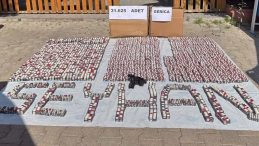 Minibüsünü Uyuşturucu Hap Deposuna Dönüştürdü