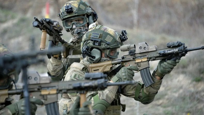 MSB Duyurdu! Pençe Kilit Bölgesindeki Terörist Mağarası Kullanılamaz Hale Getirildi