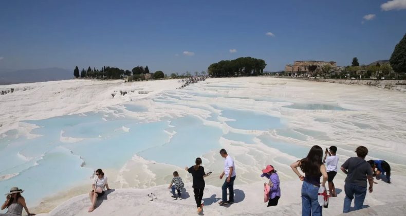 Nisan’da Turizm Hareketliliği: Geceleme Sayısı 16 Milyonu Geçti