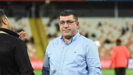 Nurettin Açıkalın: “Yerli ve yabancı birçok futbolcu ile görüşüyoruz”