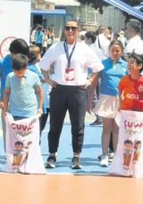 Okul Bahçesinde Festival Coşkusu