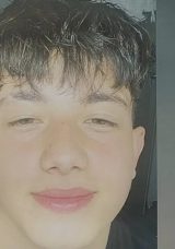 Öldürülen Gencin Arkadaşlarından Bilboardlı Açıklama: Gereken Ceza Verilmeli