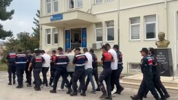Organize Suç Örgütlerine 11 İlde Eş Zamanlı Operasyon: Jandarma 4.4 Milyarlık Kara Para Trafiğini Kıskaca Aldı