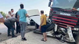 Osmaniye'de Tır ile Otomobil Çarpıştı! 1 Ölü