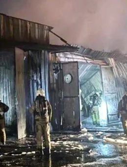 Oto Sanayi Sitesinde Korkutan Yangın: Tamirhane ve İçindeki 10 Araç Kül Oldu