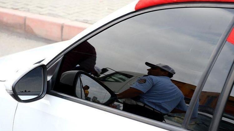 Otomobilinde Uyurken Bulunan Sürücünün Ehliyetine 2043’e Kadar El Konuldu