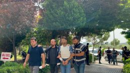 Otomobiline Binerken Hayatını Kaybetti