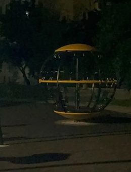 Parkta Oynarken Kalbi Durdu! Hastanede Hayata Döndürüldü