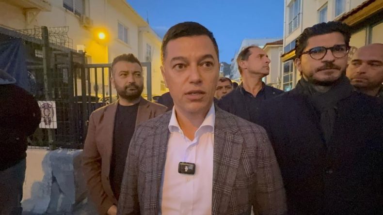 Polis Barikatına Saldıran CHP’li Başkana Kamu Davası Açıldı
